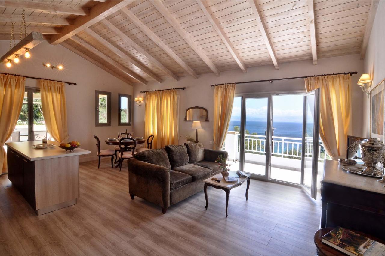 Veroniki Penthouse Deluxe Apartment Агиос-Иоаннис-Перист Экстерьер фото